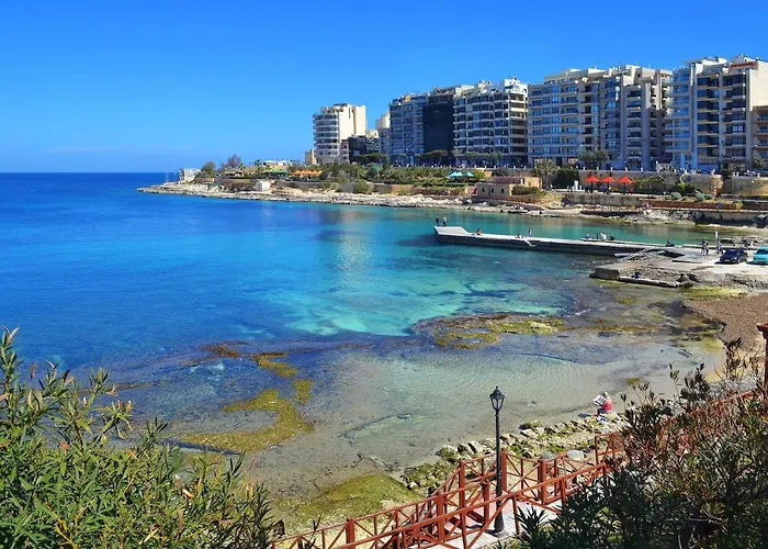 Seafront Lux Apart Inc Pool, Upmarket Area