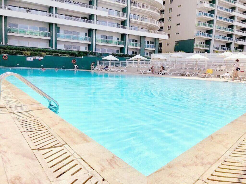 Seafront Lux Inc Pool, Upmarket Area Apartment