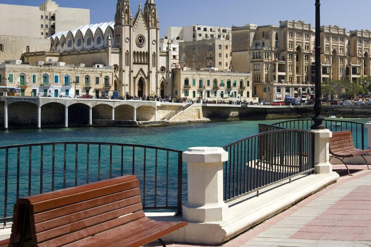 Seafront Lux Inc Pool, Upmarket Area *