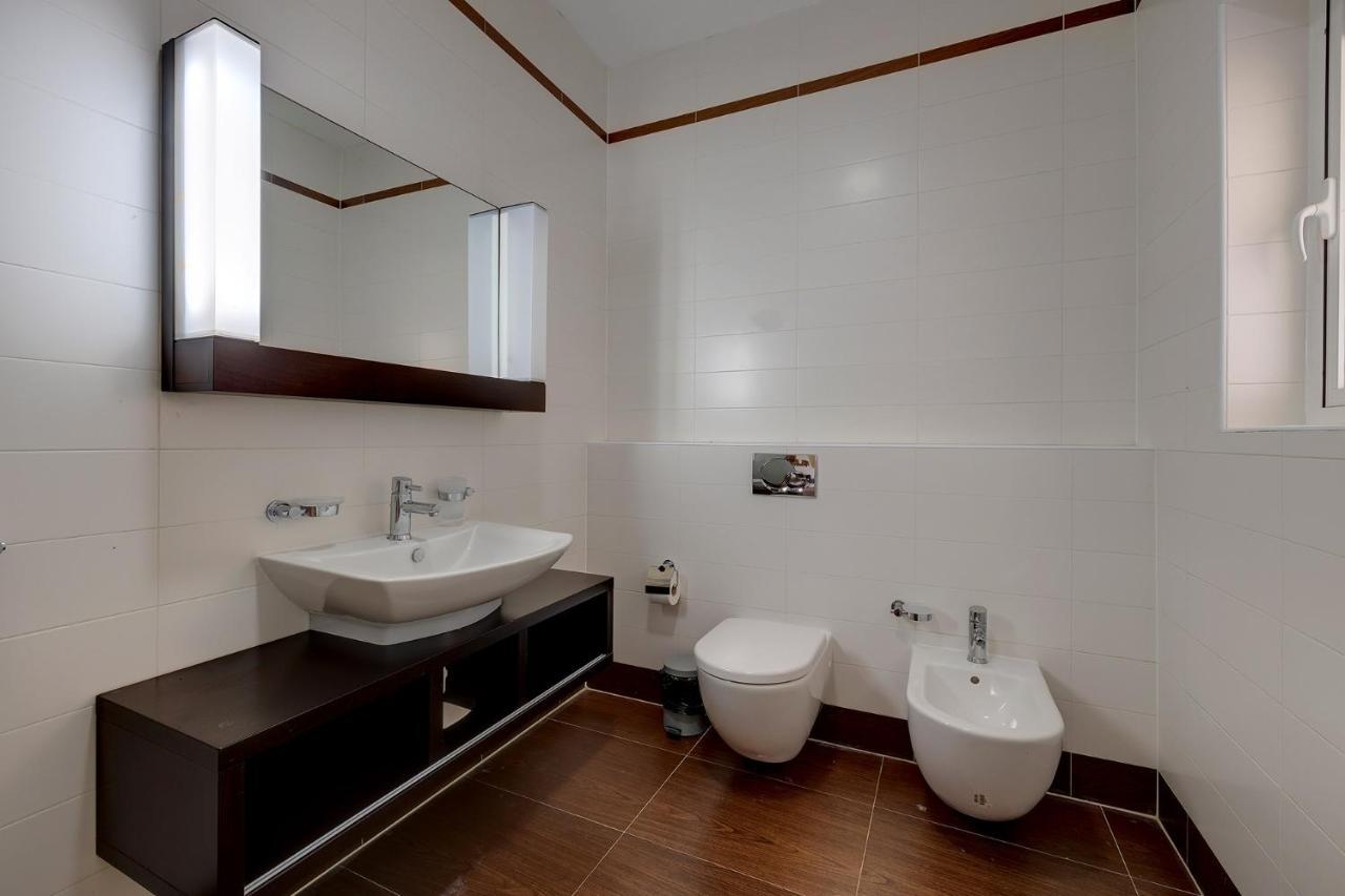 Seafront Lux Inc Pool, Upmarket Area * Sliema