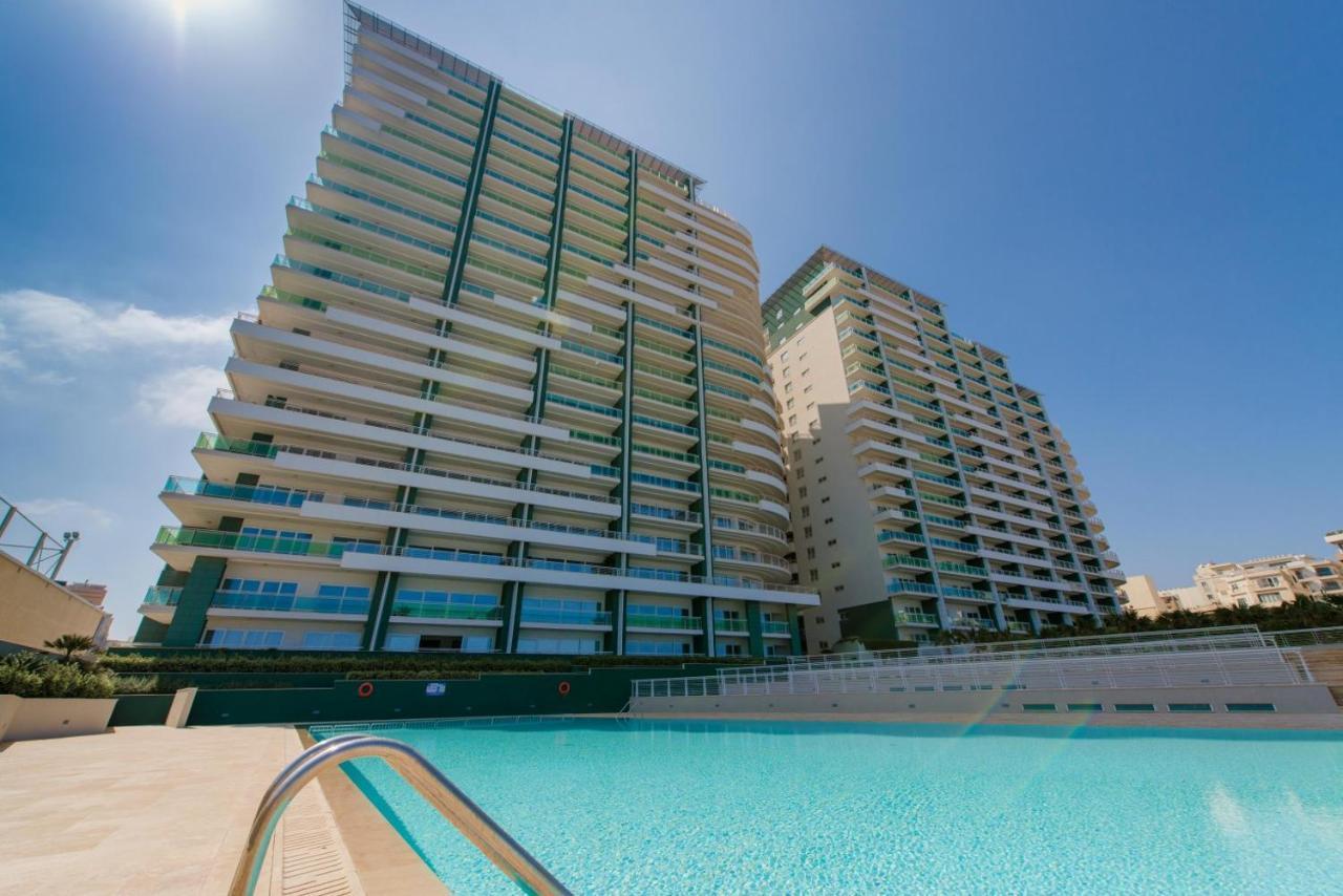 Seafront Lux Inc Pool, Upmarket Area