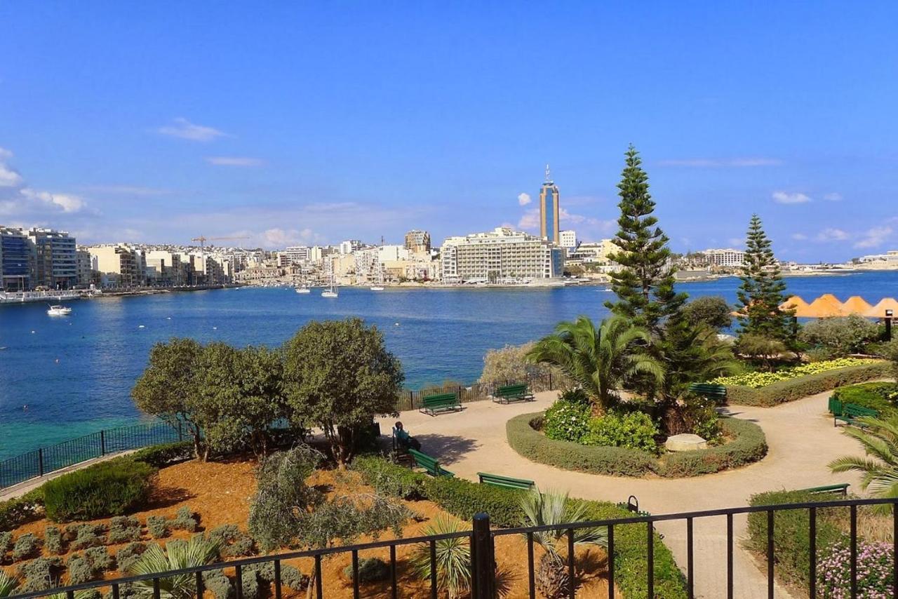 Seafront Lux Inc Pool, Upmarket Area Apartment Sliema